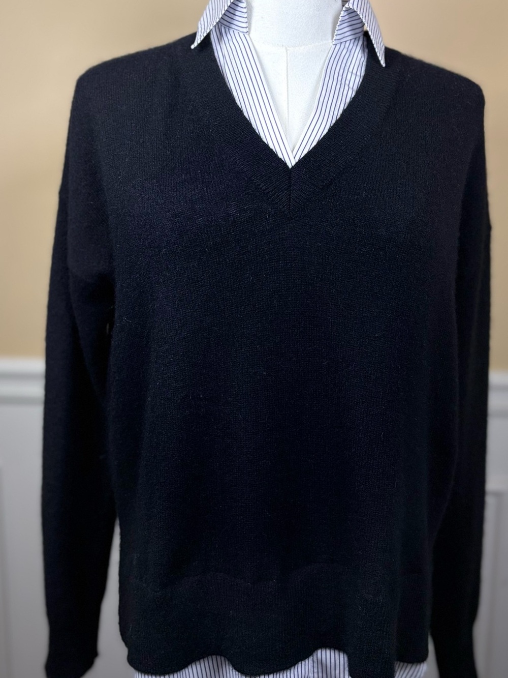 🖤 C by Bloomingdale’s 100% 2-Ply Cashmere Layered Sweater Shirt S